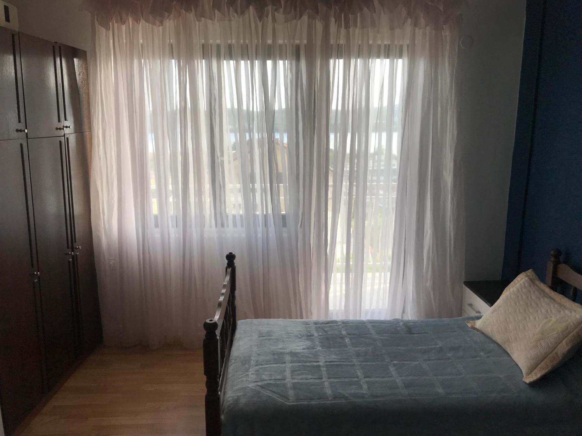 Madam Svetlana Tivat Quarto foto